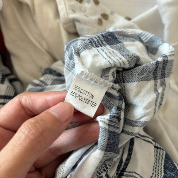 NWOT plaid tie top dress with cutout, size S - Picture 6 of 6